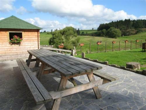 Hostal Sol Battire & A Tchape Mele