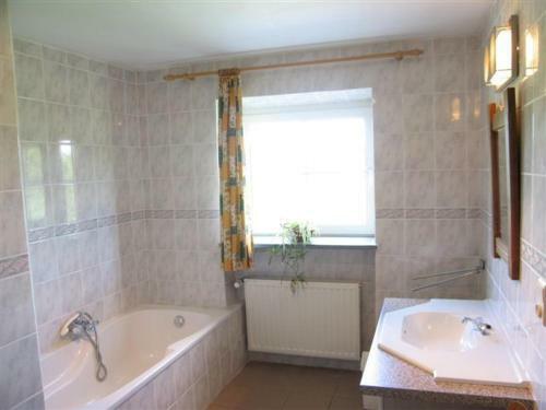 Hostal Sol Battire & A Tchape Mele