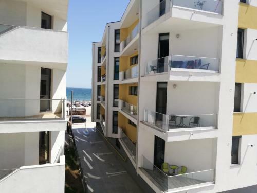 Lemon Apartment