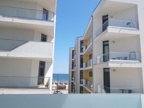 Lemon Apartment
