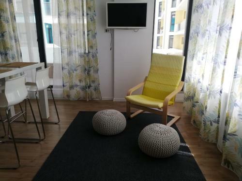 Lemon Apartment