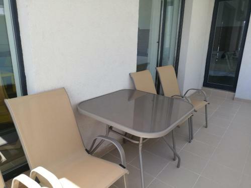 Lemon Apartment