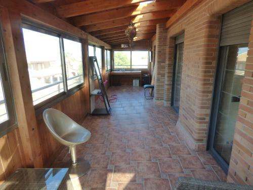 Chalet Moderno Con Piscina En Calafell