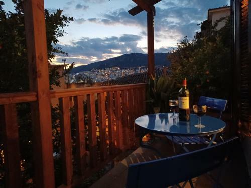 Athinas Vintage House
