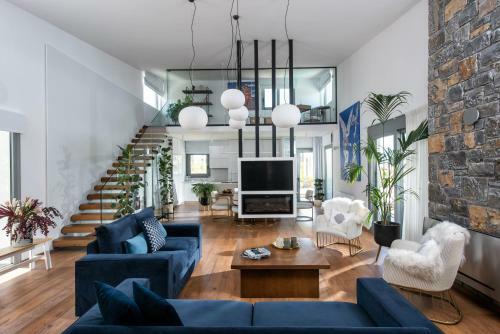 Opsis Regen Luxury Villa With Swimming Pool