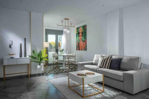 Opsis Regen Luxury Villa With Swimming Pool