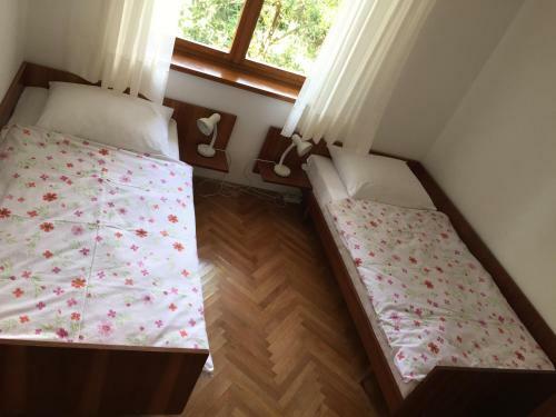 Apartments Jakov&nada