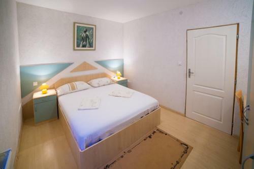Hostal Apartmani Fu?a Rab