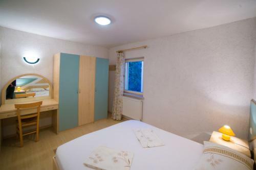 Hostal Apartmani Fu?a Rab