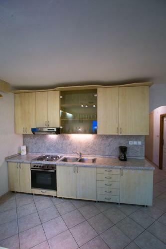 Hostal Apartmani Fu?a Rab