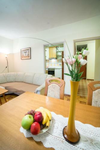 Hostal Apartmani Fu?a Rab