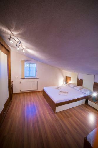 Hostal Apartmani Fu?a Rab