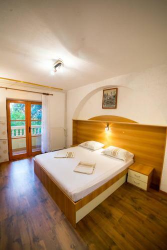 Hostal Apartmani Fu?a Rab