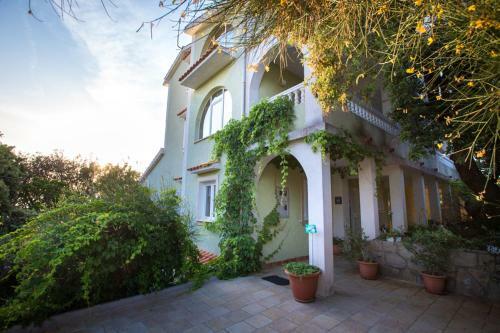 Hostal Apartmani Fu?a Rab