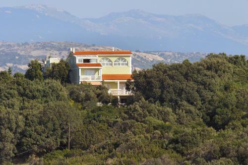 Hostal Apartmani Fu?a Rab