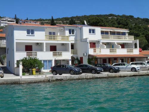 Apartmani Prova