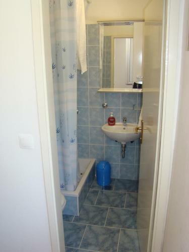 Hostal Apartments Ada