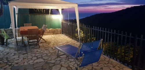 Hostal Loft Da Maria, Scavata Nella Pietra, Stanza Con Bagno Interno E Box Doccia Esterna