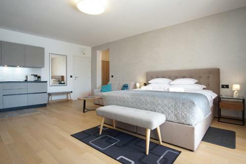 Val De Laco Studio Apartments