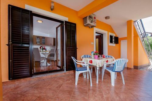 Apartments Ana