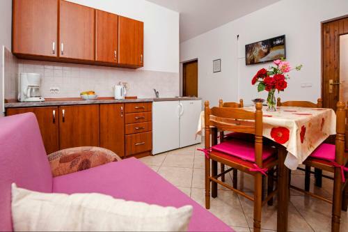 Apartments Ana
