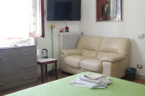 Hostal Villa Chiara Affitta Camere