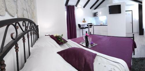 Kuzma Rooms And Apartments