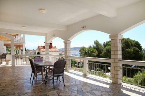 Villa Rosanda Apartments