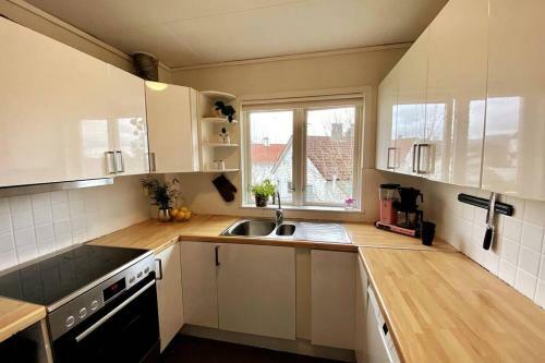 Modern And Central Apartment 3 Beds Free Parking