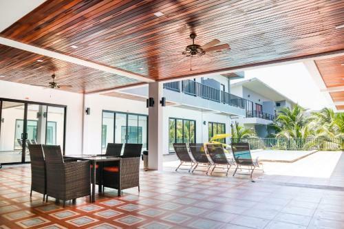 Hotel Oyo 854 Baan Phuchalong
