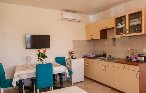 Castello Flower Apartment