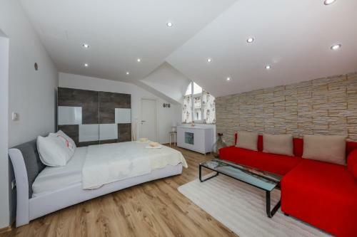 Apartments Meridians