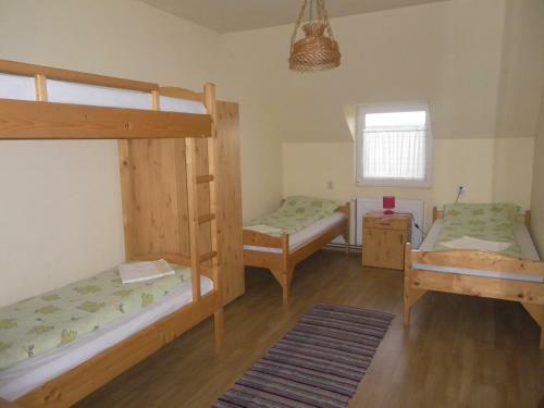 Hostal Pensiunea Katalin Vend�gh�z