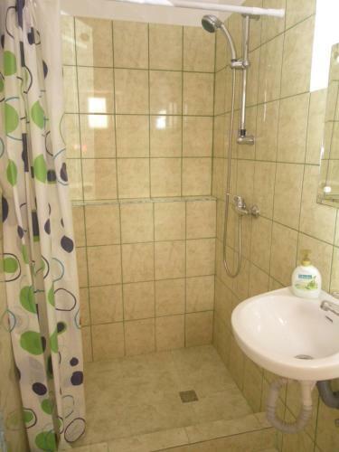 Hostal Pensiunea Katalin Vend�gh�z