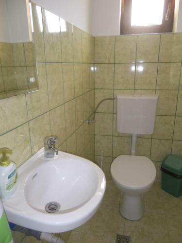Hostal Pensiunea Katalin Vend�gh�z