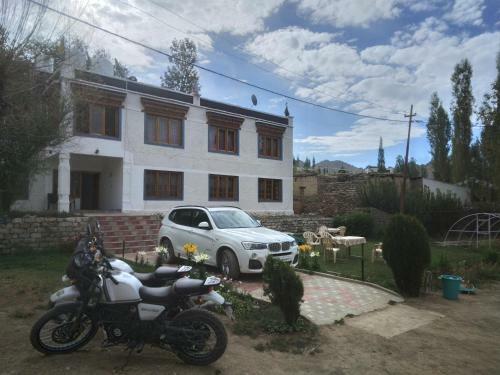 Hostal Kushu Guest House