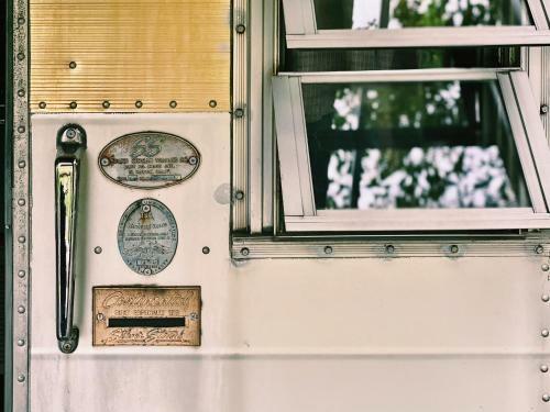 Ags Trailer House Silver Streak