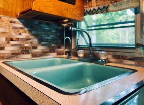 Ags Trailer House Silver Streak
