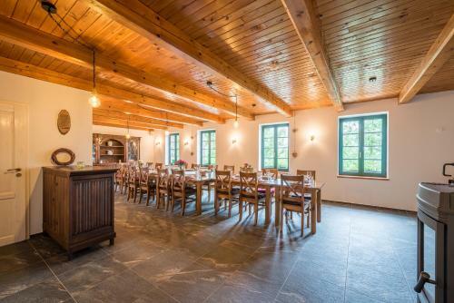 Hostal Vina?stv� Vr�til - Penzion