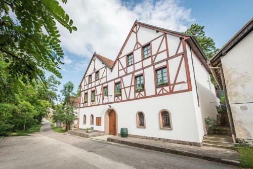 Hostal Vina?stv� Vr�til - Penzion