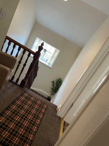 Super Spacious, 10 Mins From Beach, Pet Friendly