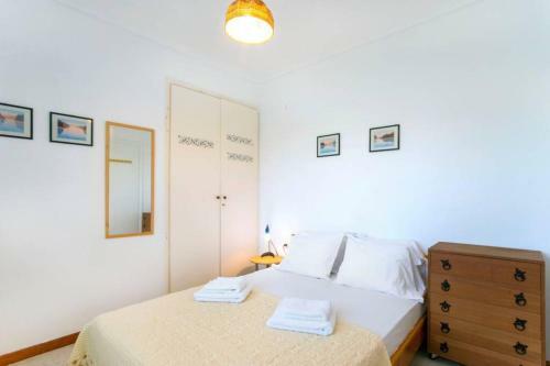 Apartment With 2 Bdrms In Beachfront Location
