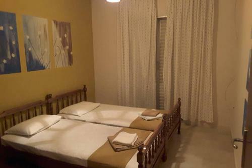 Maki Apartment
