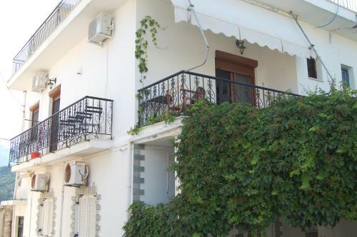 Zotos Residence