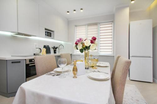 Apartamento ?????????? 3 ????????? ???????? ????? ? ??? Mega Park, ?????, ?? Atlant