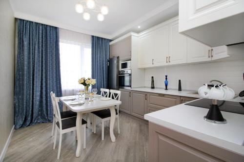 Apartamento ?????????? 3? ????????? ???????? ? ????? ?? ???? ????? ? ??? Mega Park, ?????, ?? Atlant