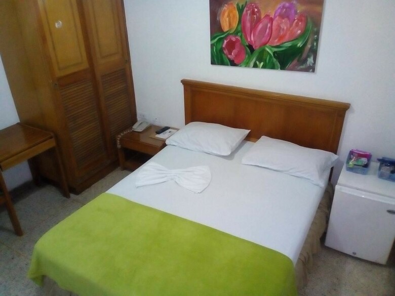 Hotel Sevilla Plaza
