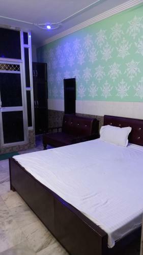 Hotel Shri Hari Lodge