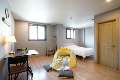 Hotel Stay Hyun