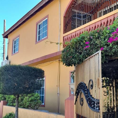 Bed & Breakfast Aspire-jamaica- Portmore